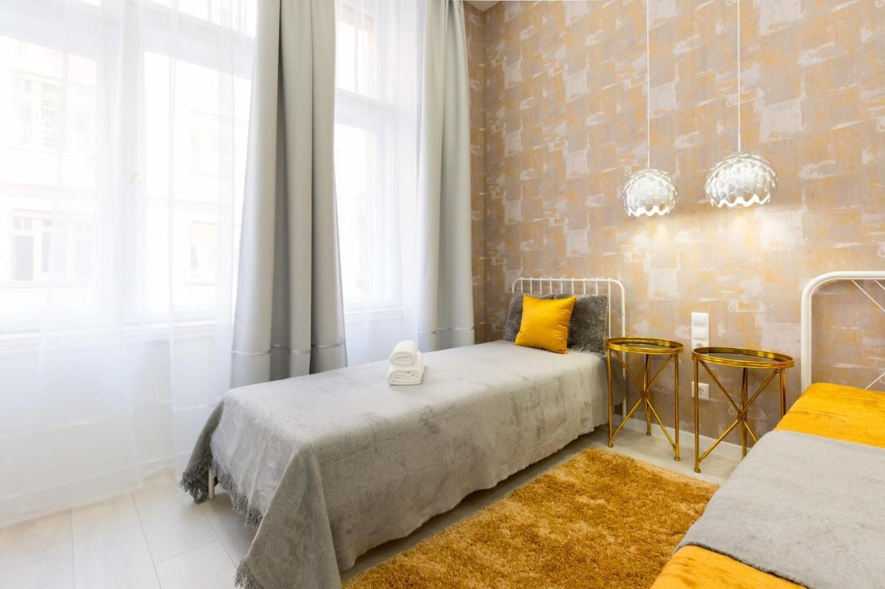 Unique & Lovely Place With Ac Budapest Exterior photo